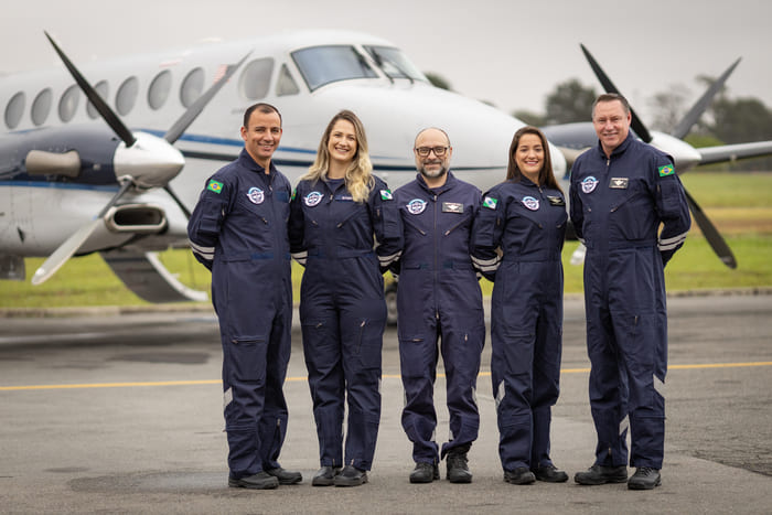 Serviço de transporte aeromédico